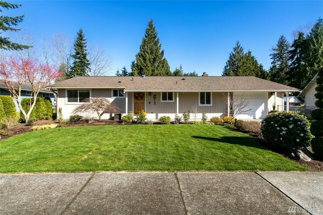 Property Photo:  5931 136th St SE  WA 98208 