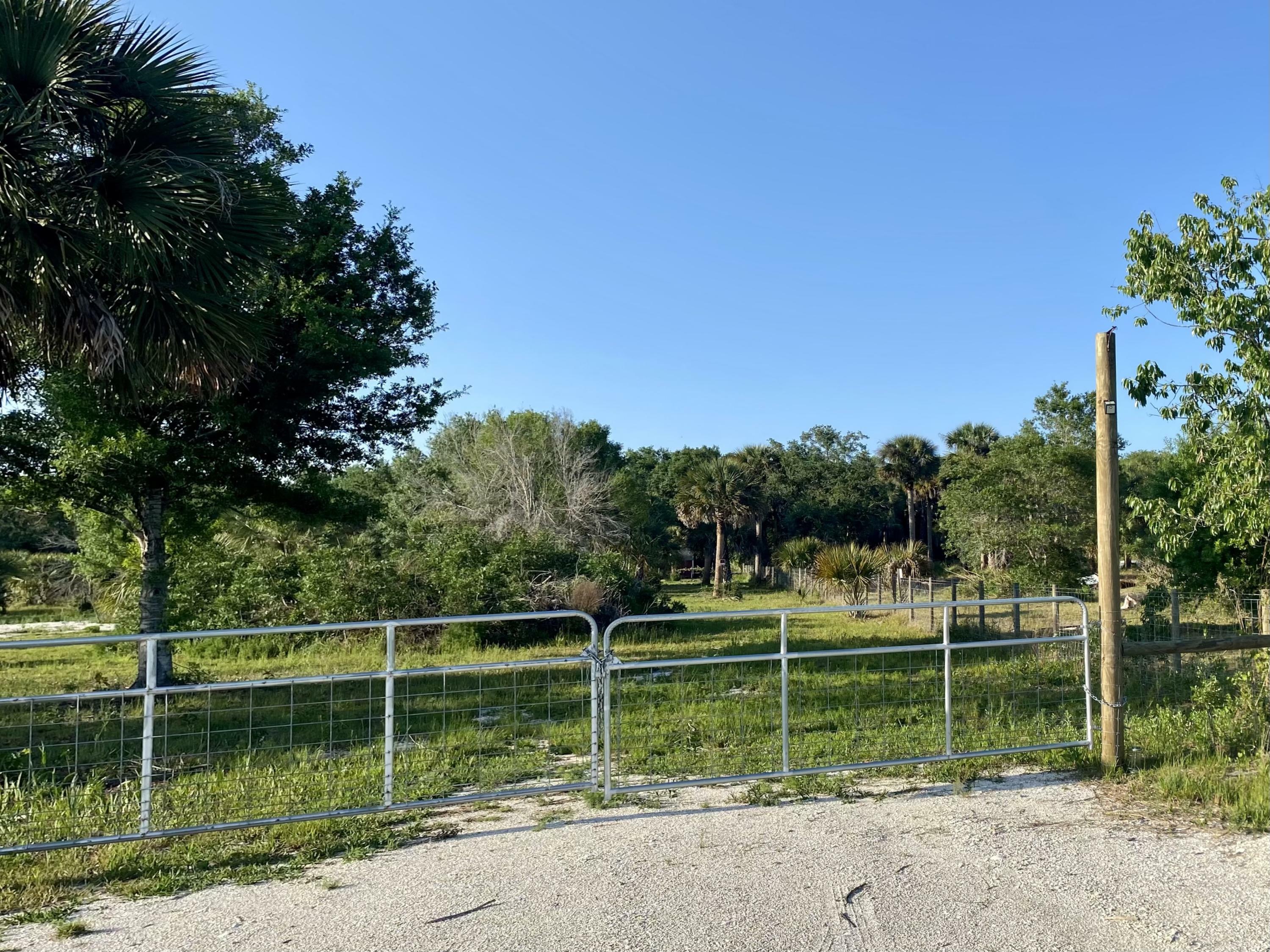 Property Photo:  19835 NW 266th Street  FL 34972 