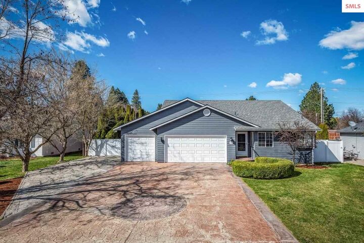 353 E Cloverleaf Dr.  Hayden ID 83835 photo