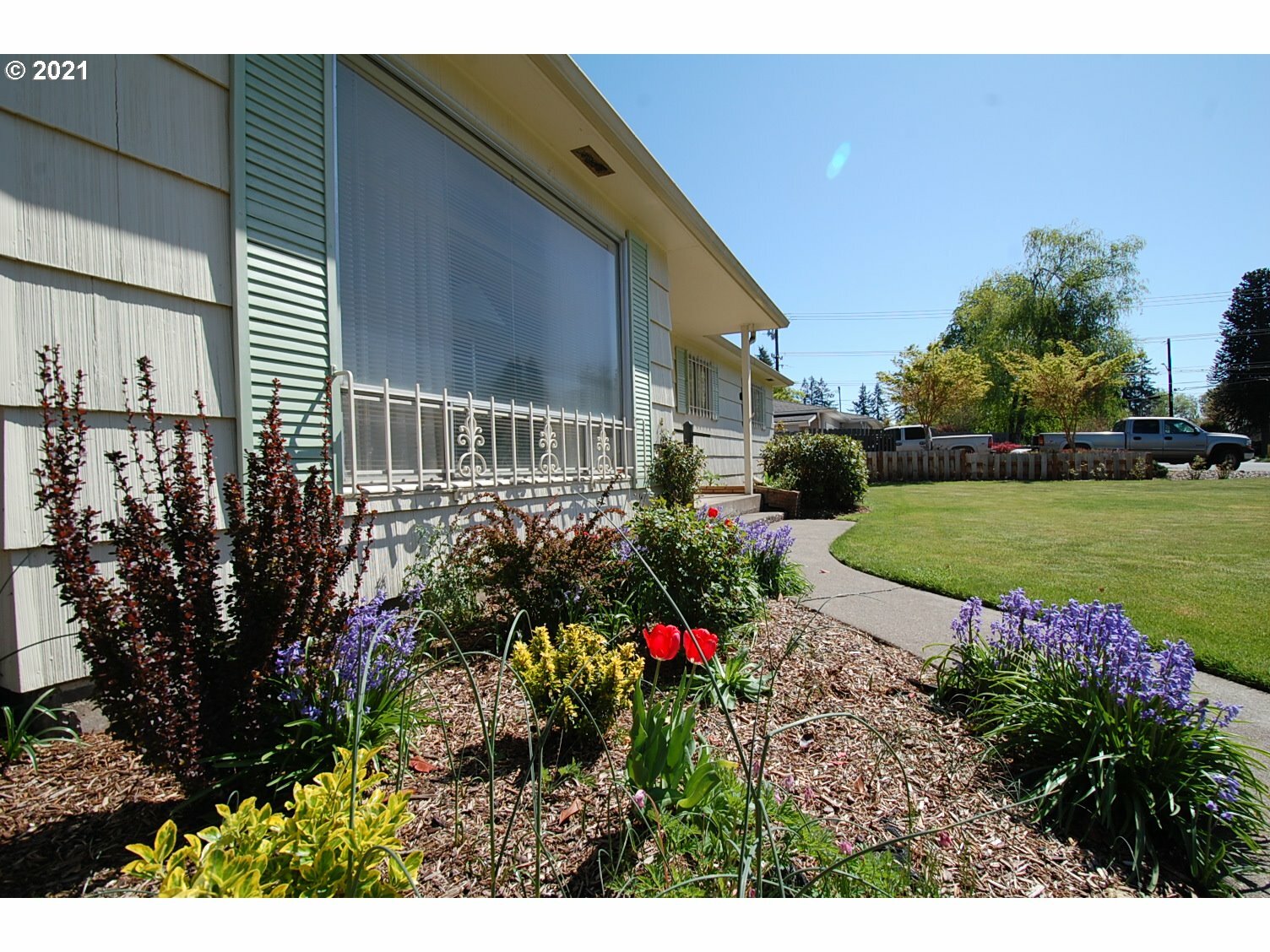 Property Photo: 3254 Jack St N OR 97303