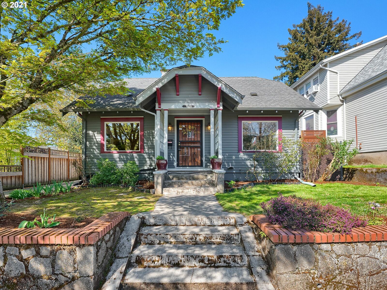 Property Photo:  4525 NE 10th Ave  OR 97211 