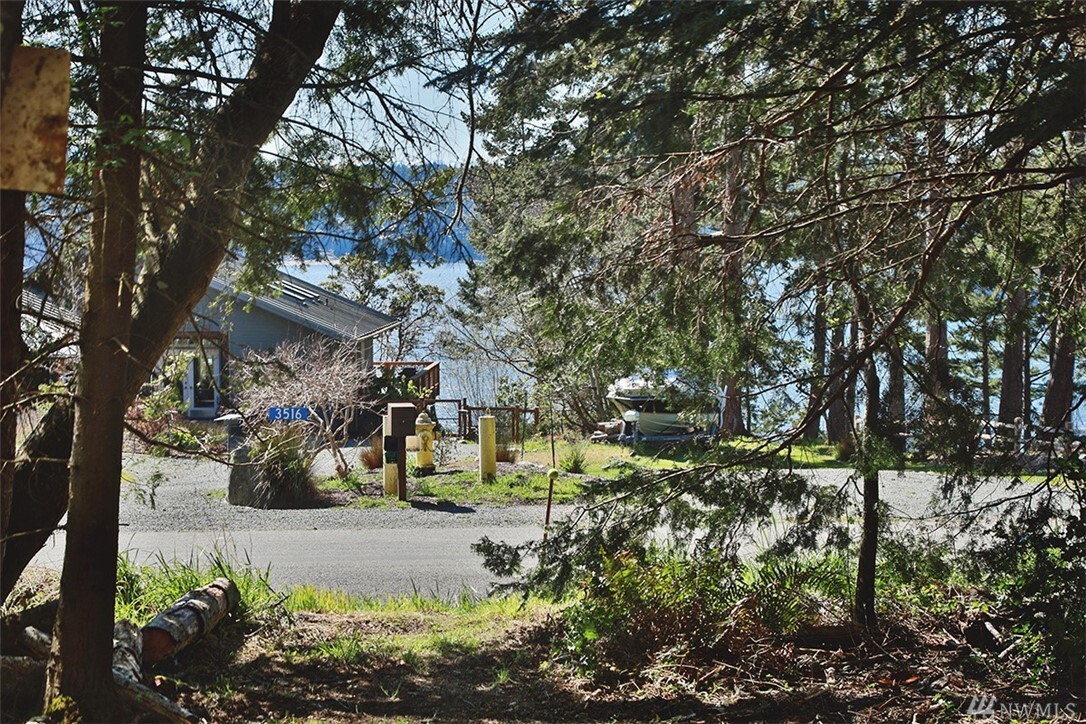 Property Photo:  0 Holmes View Dr  WA 98260 