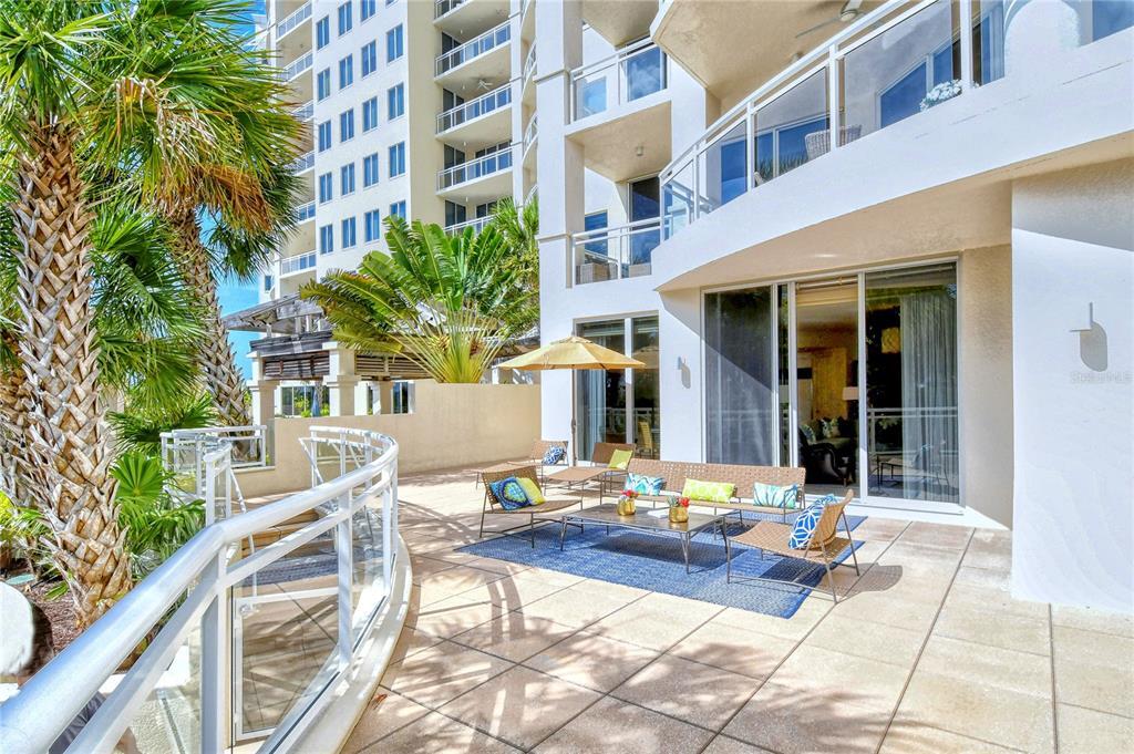 Property Photo:  1300 Benjamin Franklin Drive 308  FL 34236 