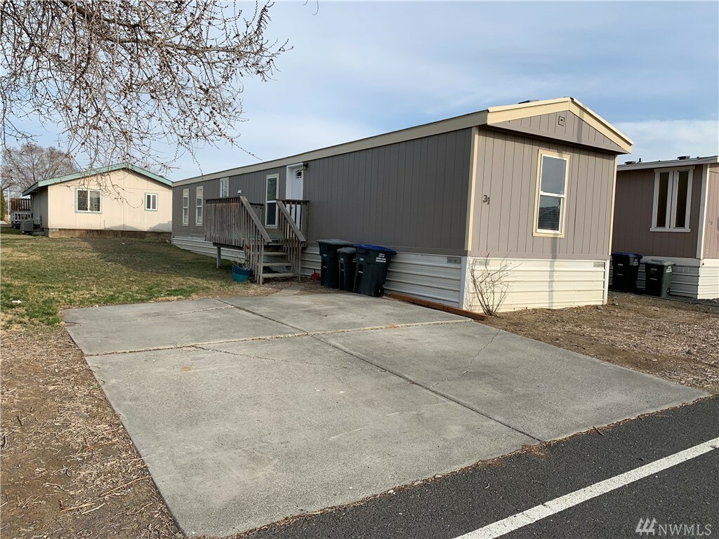 900 N Grape Dr 31  Moses Lake WA 98837 photo