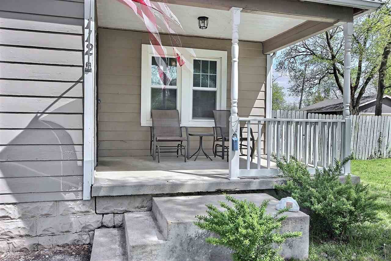 Property Photo: 112 N Main St KS 67133