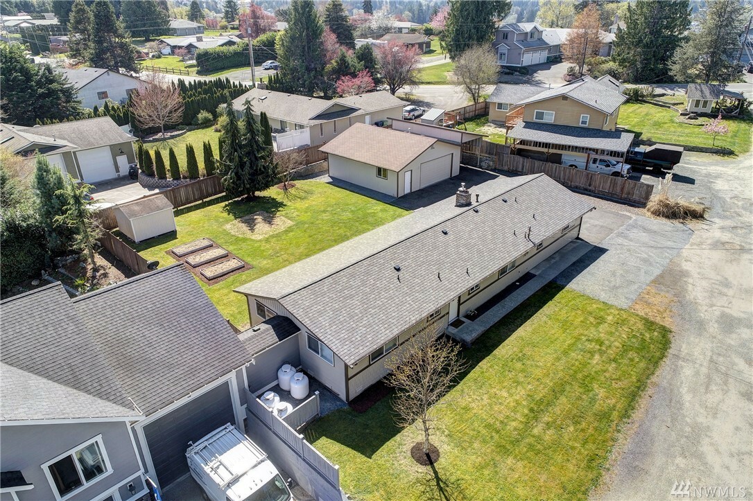 Property Photo:  423 Rhodora Heights Rd B  WA 98258 