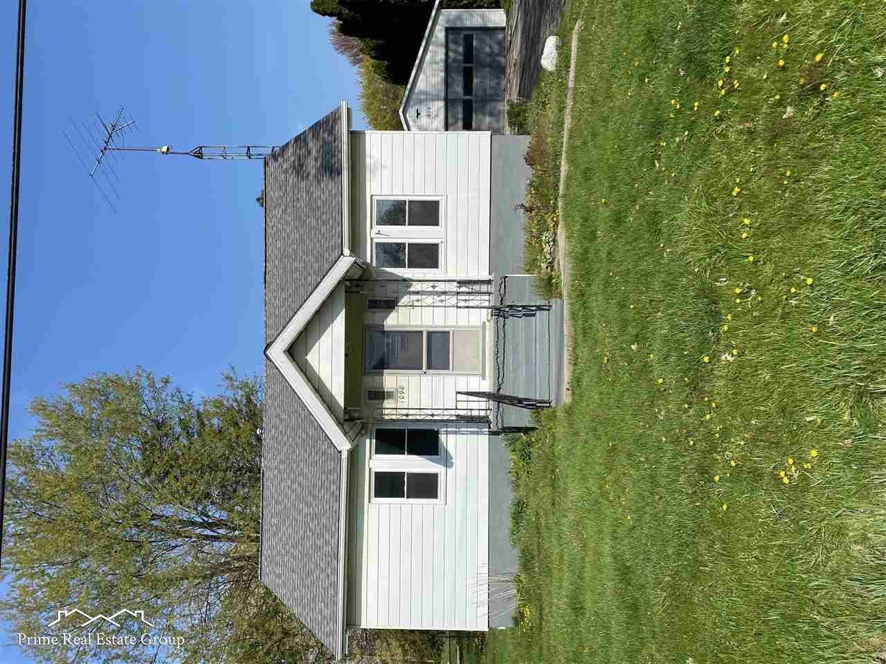 Property Photo:  1098 Gilbert  MI 48532 