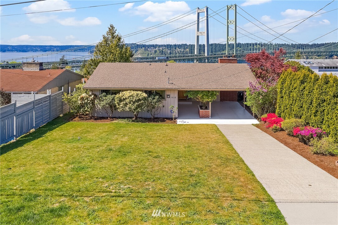Property Photo: 1528 N Fir Street WA 98406