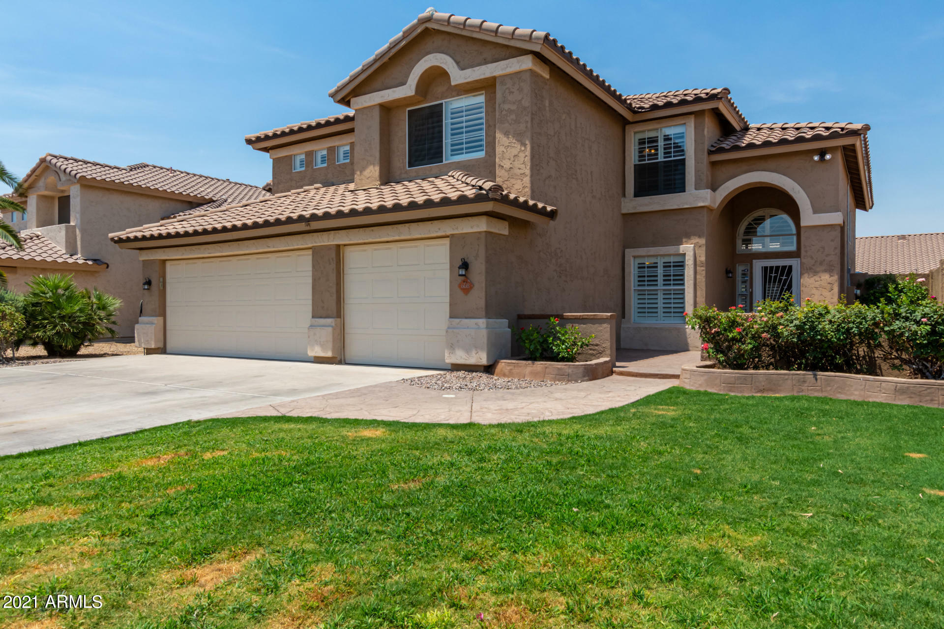 668 W Douglas Avenue  Gilbert AZ 85233 photo