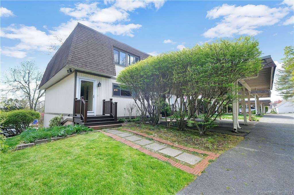 Property Photo: 9 Pebblestone Circle 9 CT 06078