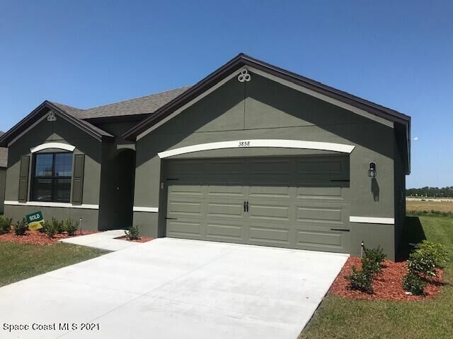 Property Photo: 3858 Loggerhead Lane FL 32754