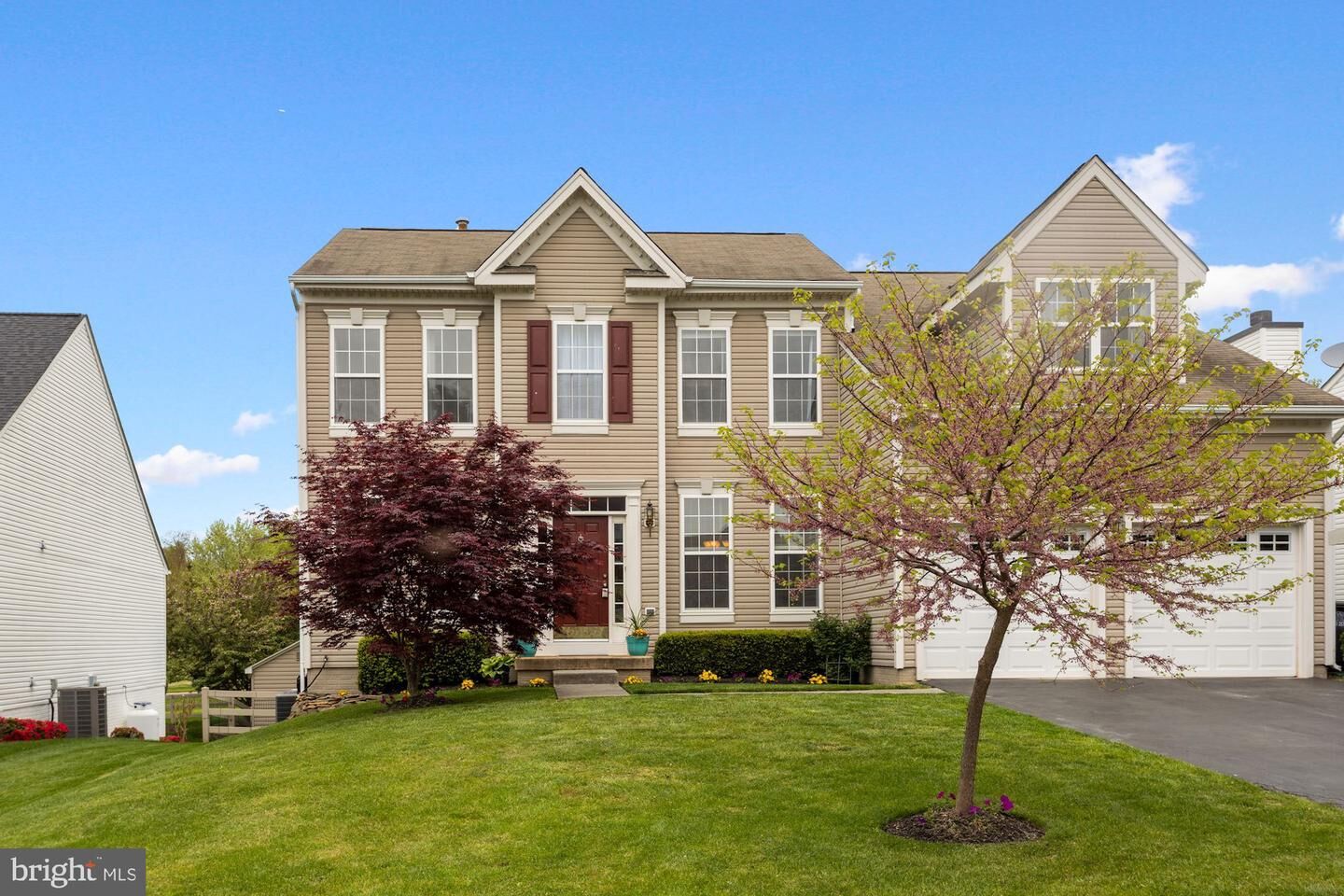 Property Photo: 35752 Winslow Court VA 20141