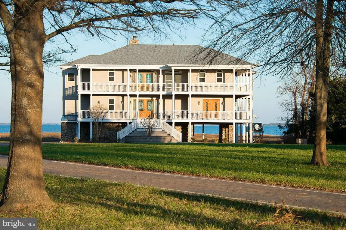 Property Photo:  6014 S Point Road  MD 21811