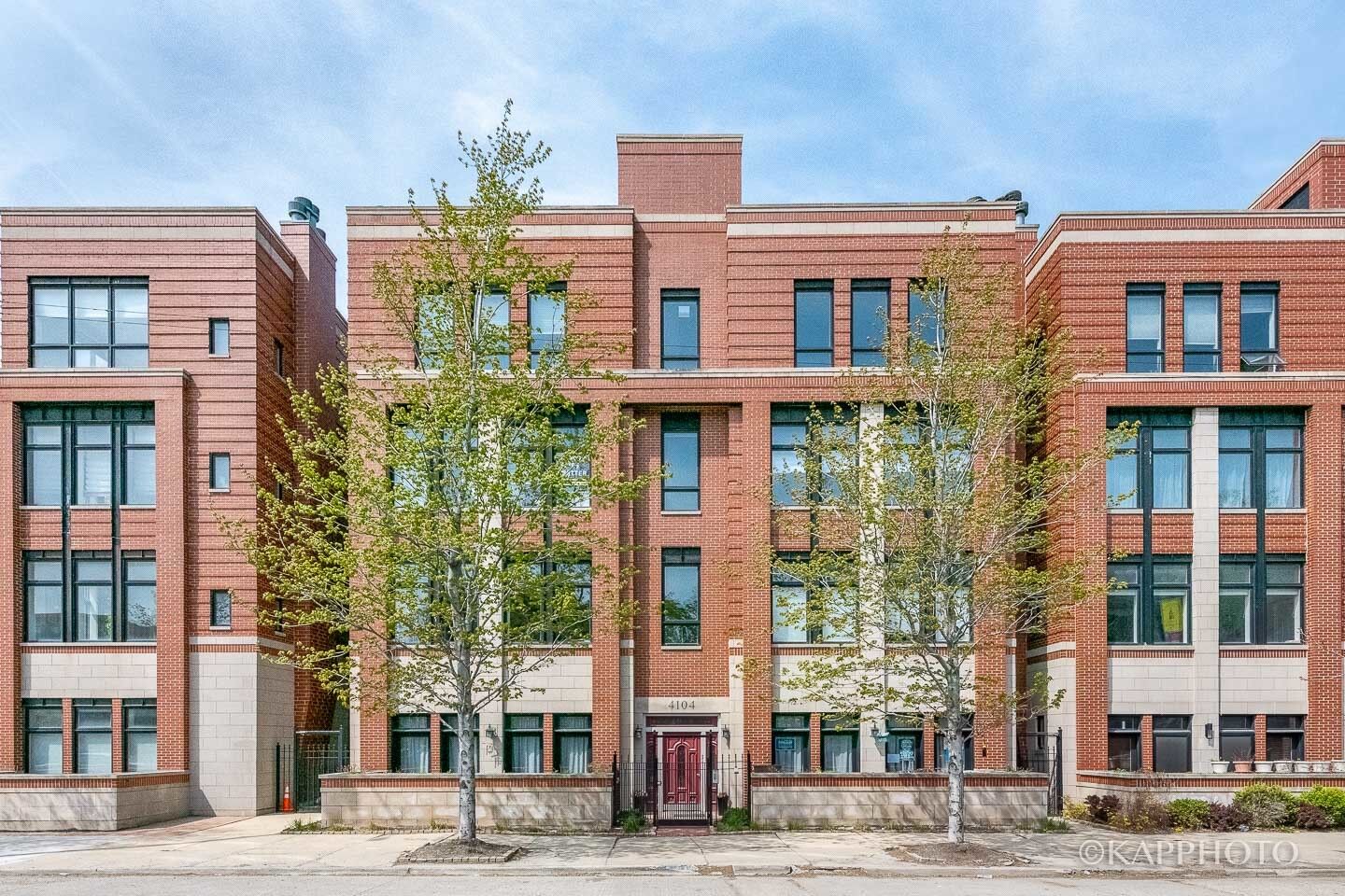 Property Photo:  4104 N Western Avenue 4S  IL 60618 