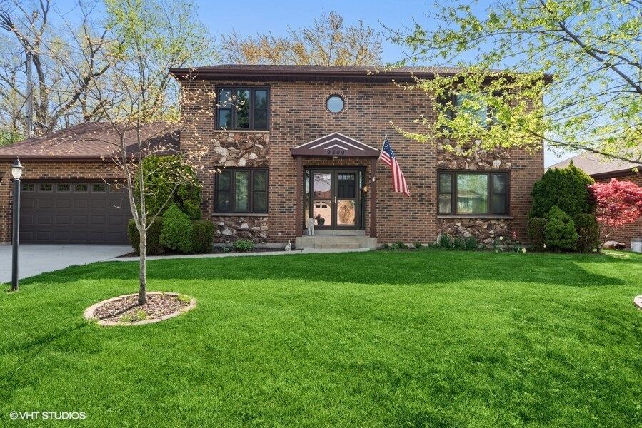 Property Photo:  9809 N Glendale Lane  IL 60714 