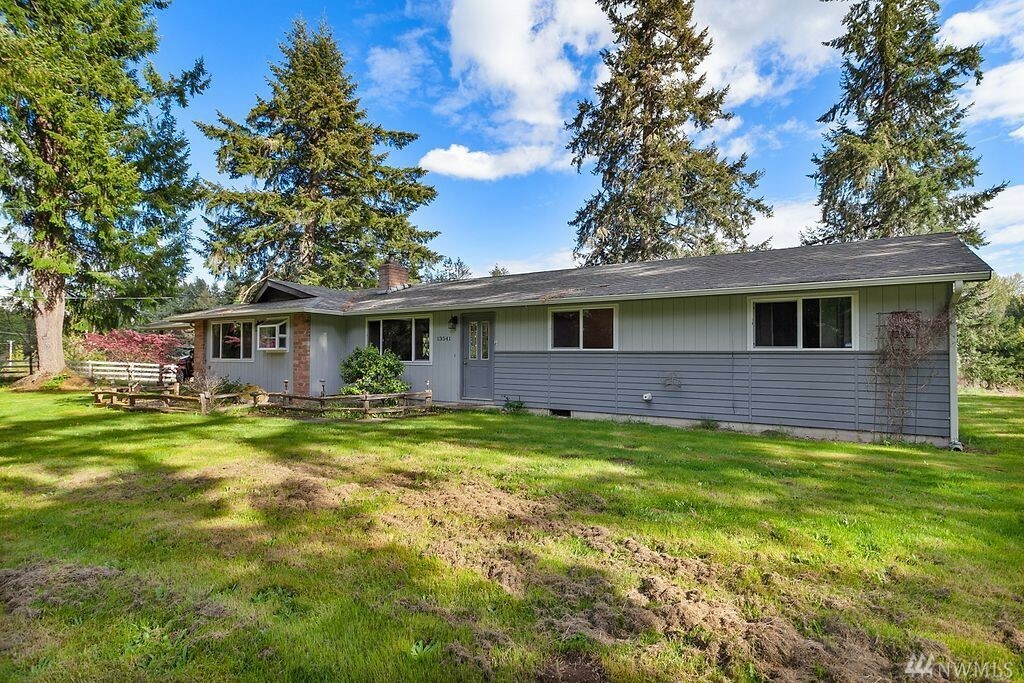 Property Photo:  13541 93rd Ave SE  WA 98597 