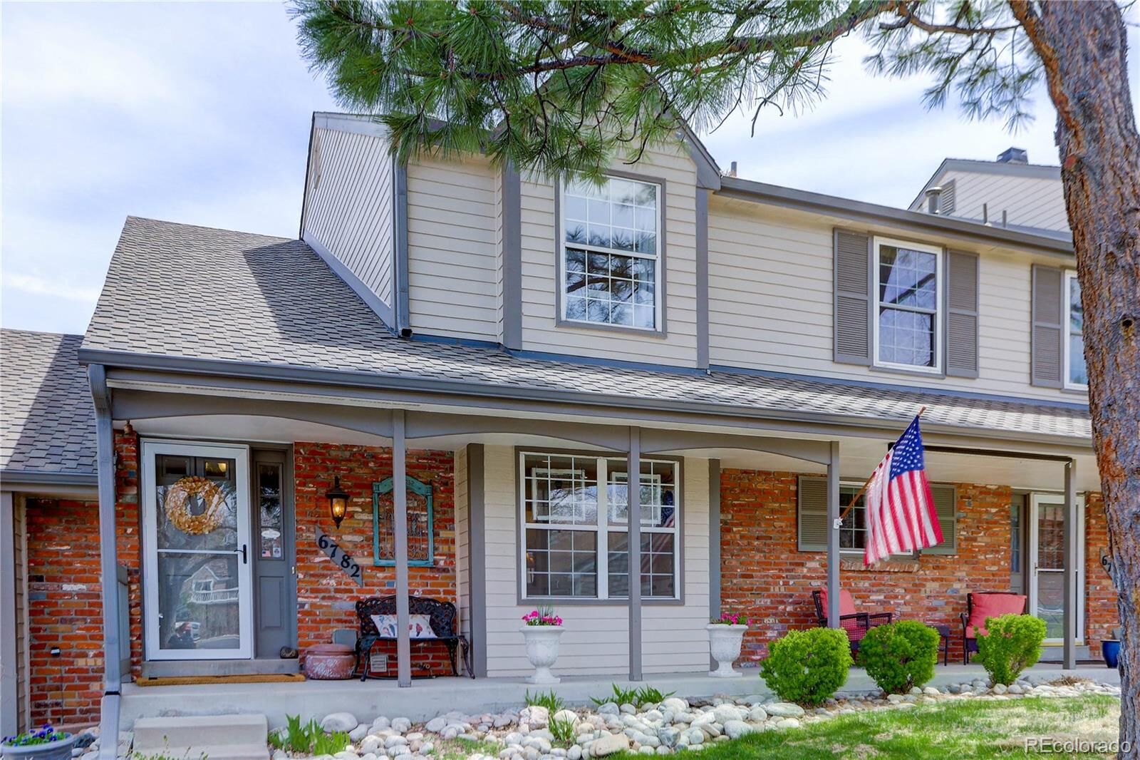 Property Photo:  6782 E Briarwood Drive  CO 80112 