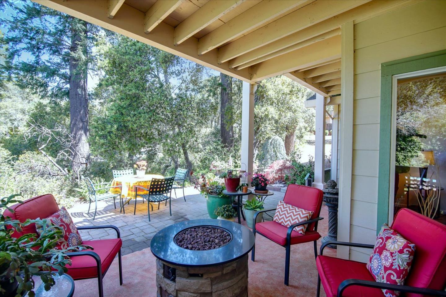 Property Photo:  268 Bluebonnet Lane 111  CA 95066 