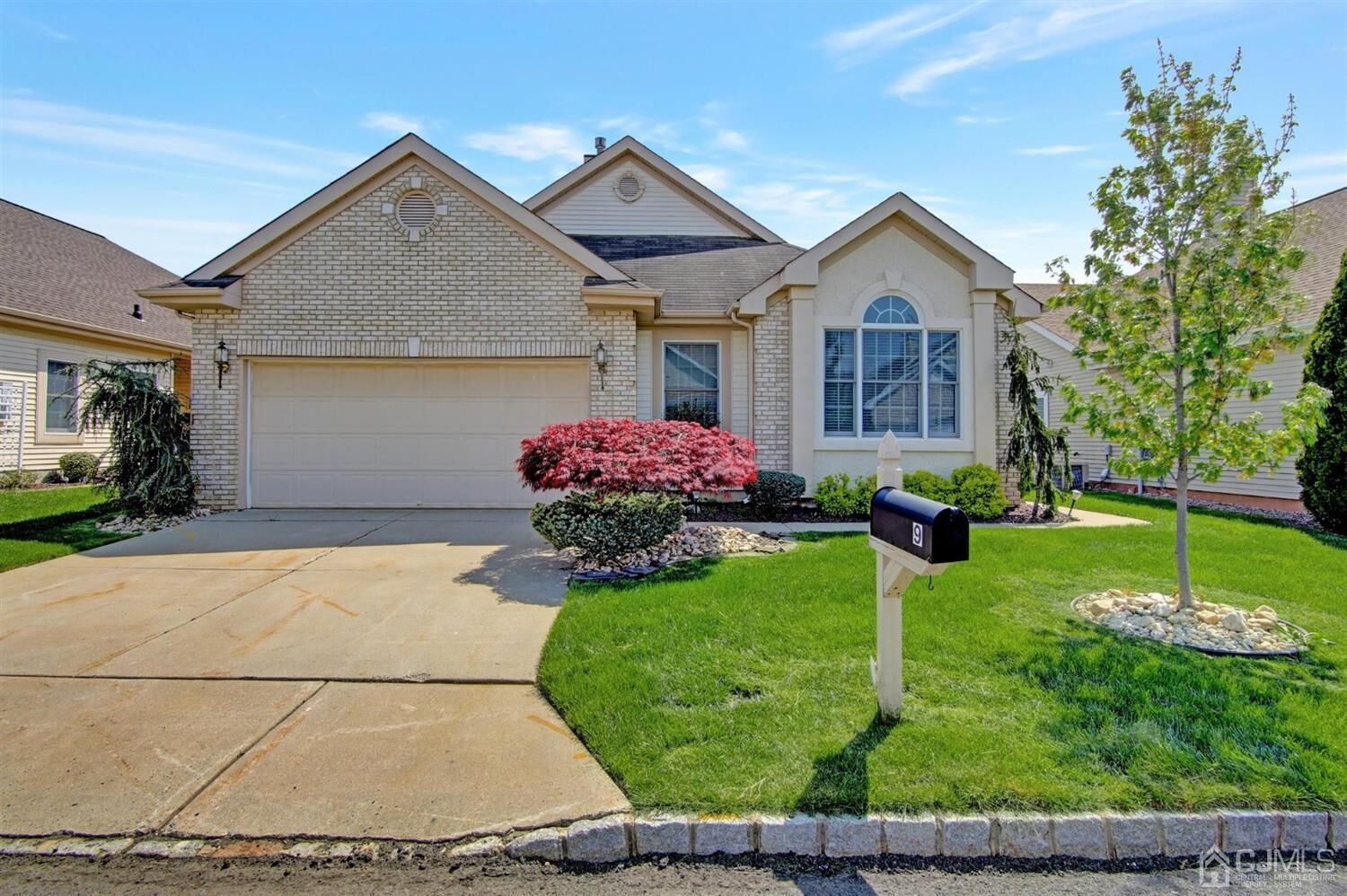 Property Photo:  9 Ramsey Way  NJ 08831 