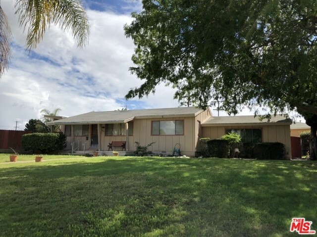 Property Photo:  8100 Barnsley Avenue  CA 90045 