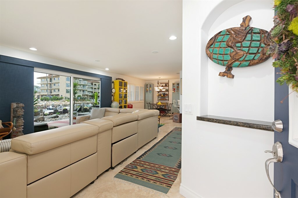 Property Photo:  4519 Cove Dr. 5  CA 92008 