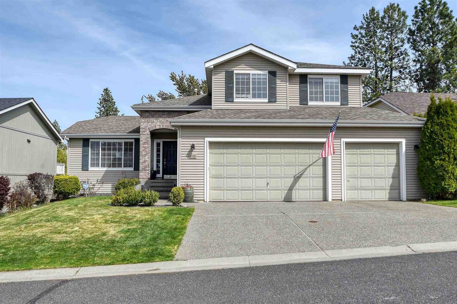 Property Photo: 4115 S Tenfel Ln WA 99223-6174