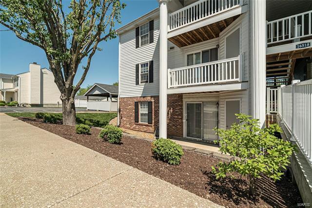 Property Photo: 16518 Victoria Crossing B 63040