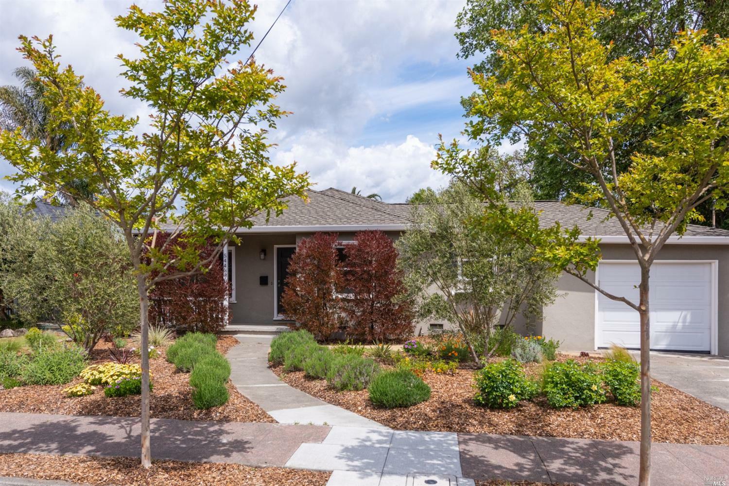 Property Photo:  544 Alderbrook Drive  CA 95405 