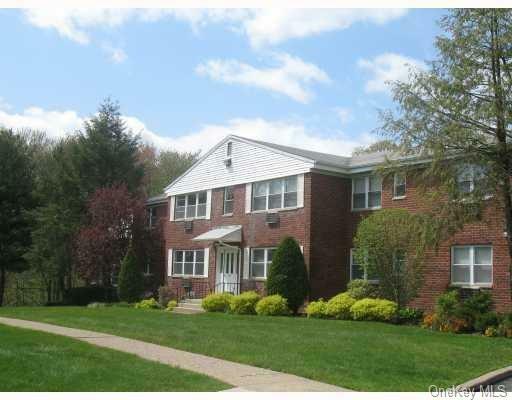 Property Photo:  229 N Middletown Road G  NY 10965 
