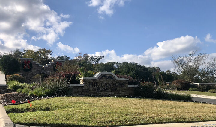 10811 Kendall Canyon  San Antonio TX 78255 photo