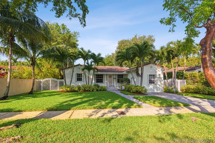 720 SW 27th Rd  Miami FL 33129 photo