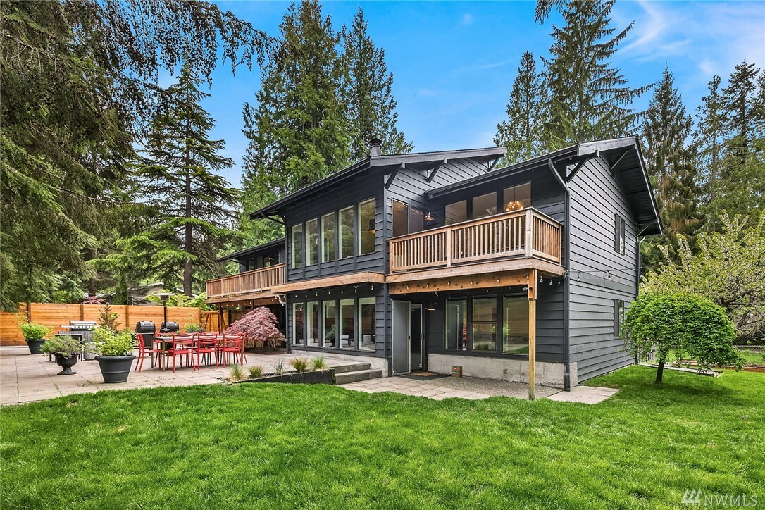 Property Photo:  17510 76th Ave W  WA 98026 