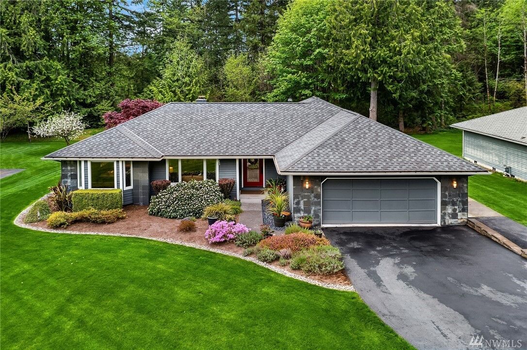 Property Photo: 24016 107th Dr SE WA 98077