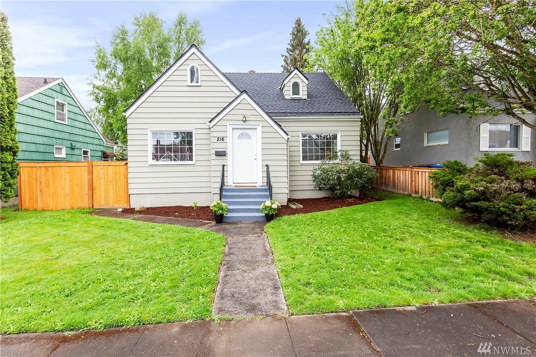 Property Photo:  216 S 60th St  WA 98408 