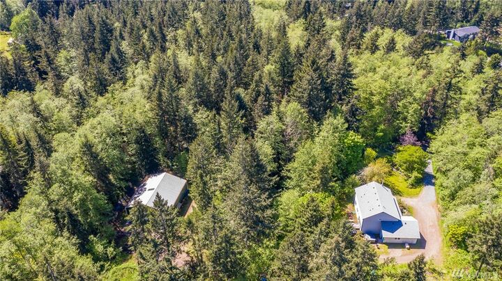 Property Photo: 2476 Busby Rd WA 98277