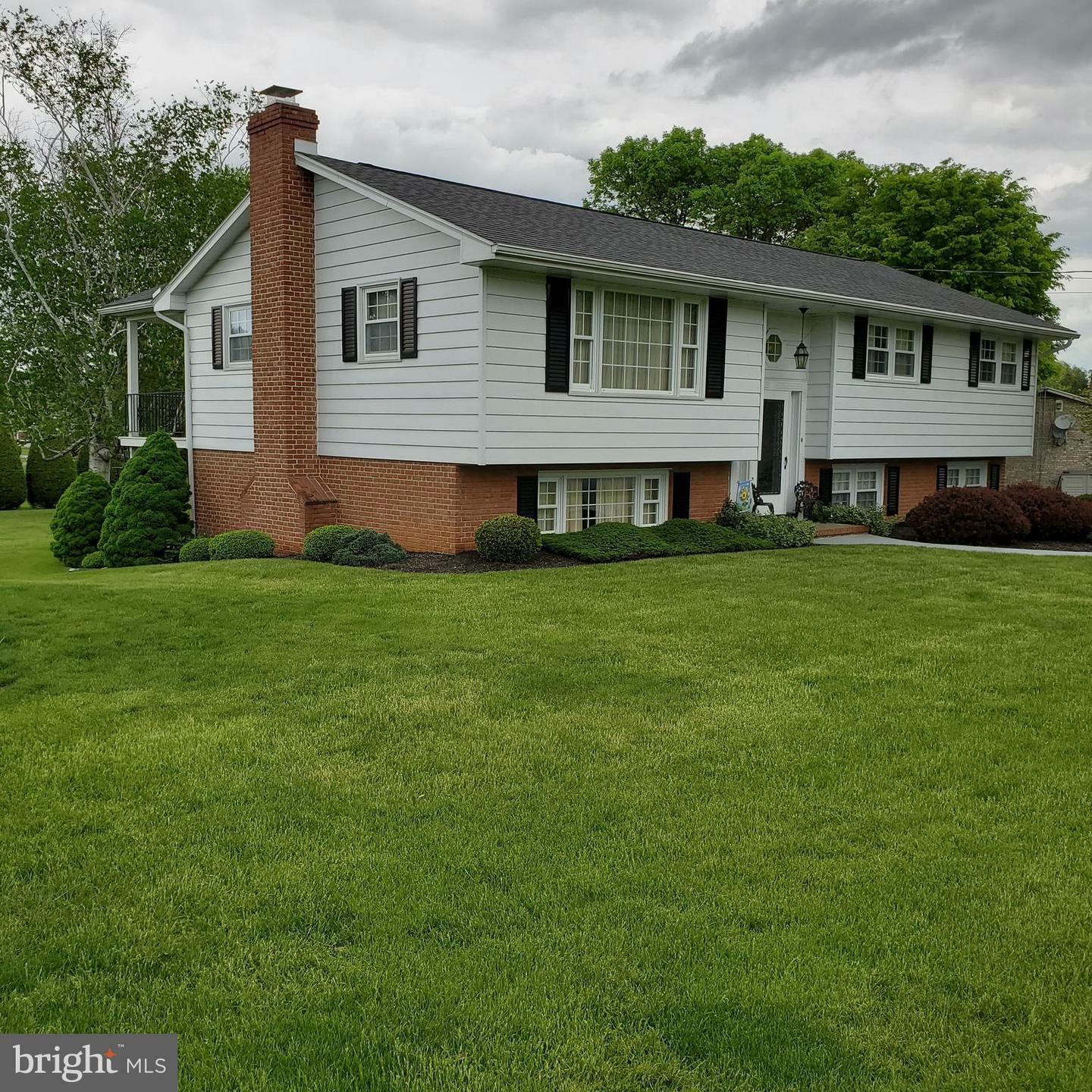 Property Photo: 13391 Meadowview Avenue PA 17268
