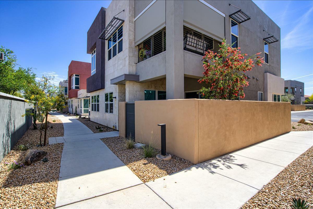 Property Photo:  9001 E San Victor Drive 1026  AZ 85258 