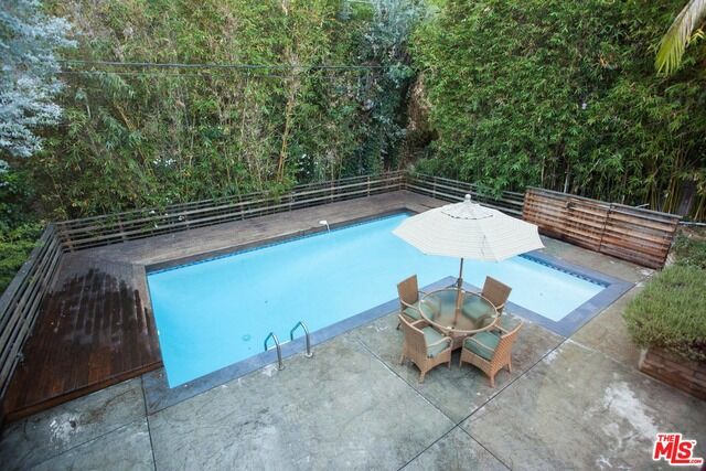 Property Photo:  683   Bienveneda Ave  CA 90272 