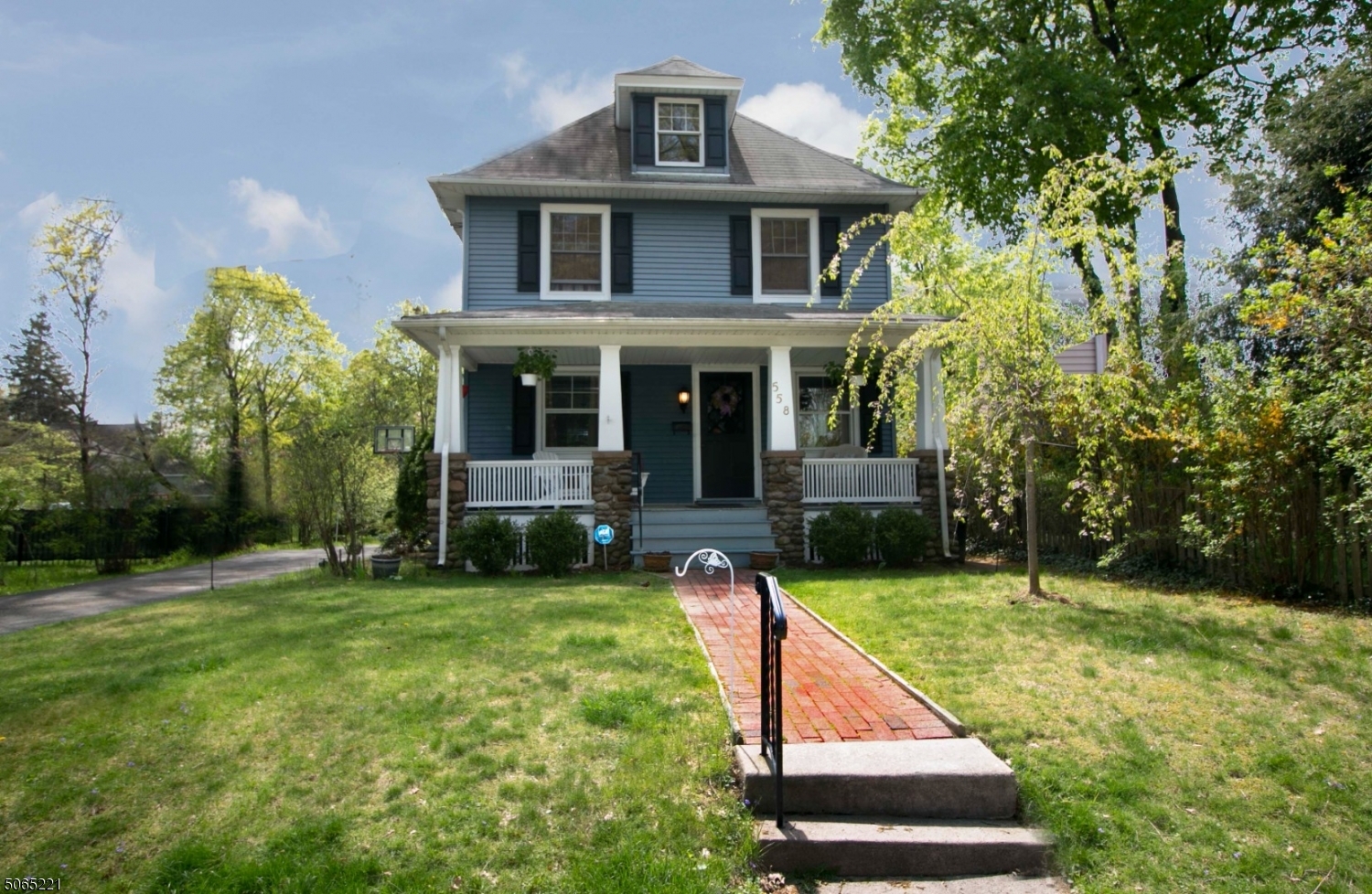 Property Photo: 558 Knickerbocker Rd NJ 07450