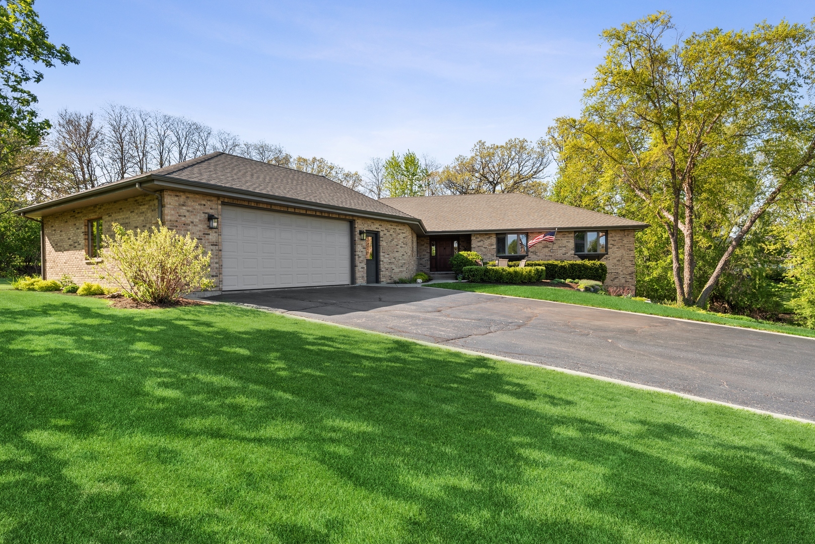 Property Photo:  25460 Nancy Court  IL 60047 