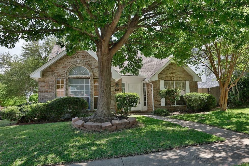 Property Photo:  708 Willow Oak Drive  TX 75002 