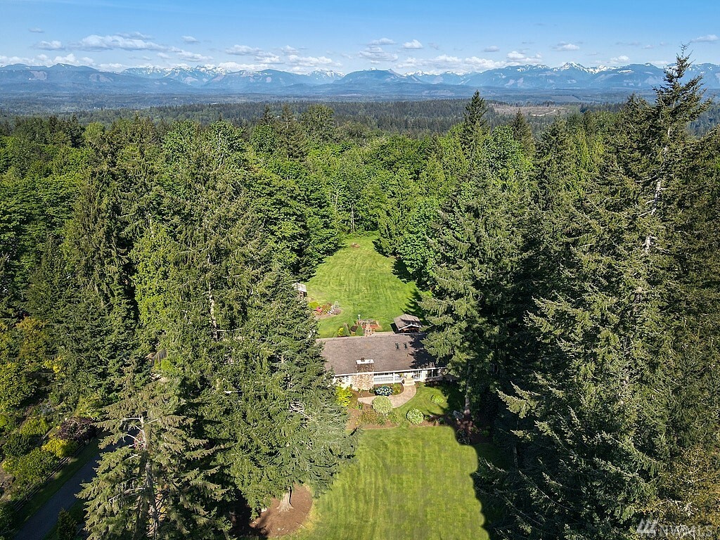 Property Photo:  4720 264th Ave NE  WA 98053 