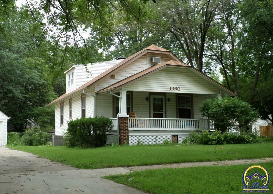 Property Photo:  1360 SW High Ave  KS 66604 