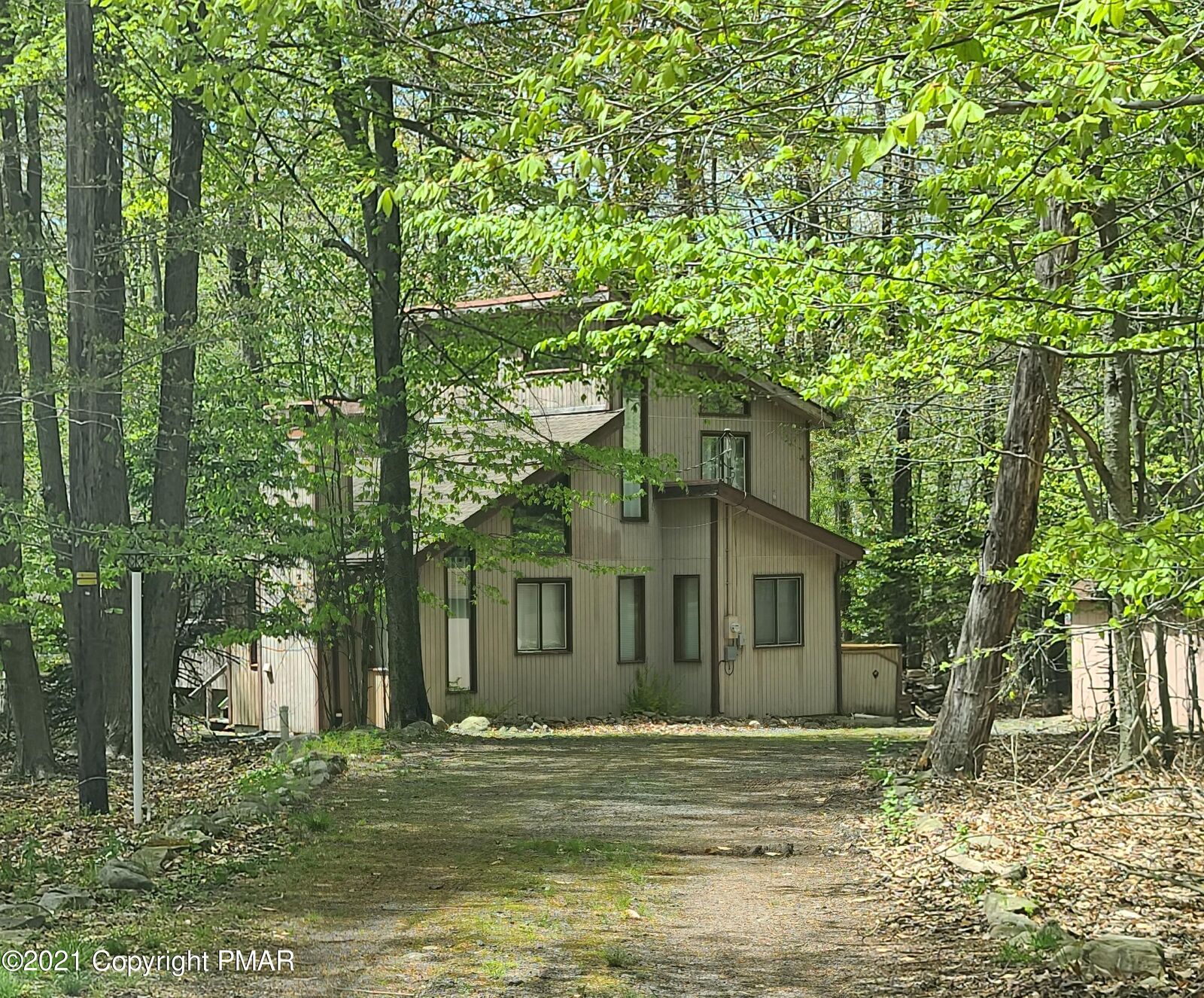 Property Photo: 4532 Briarcliff Terrace PA 18466