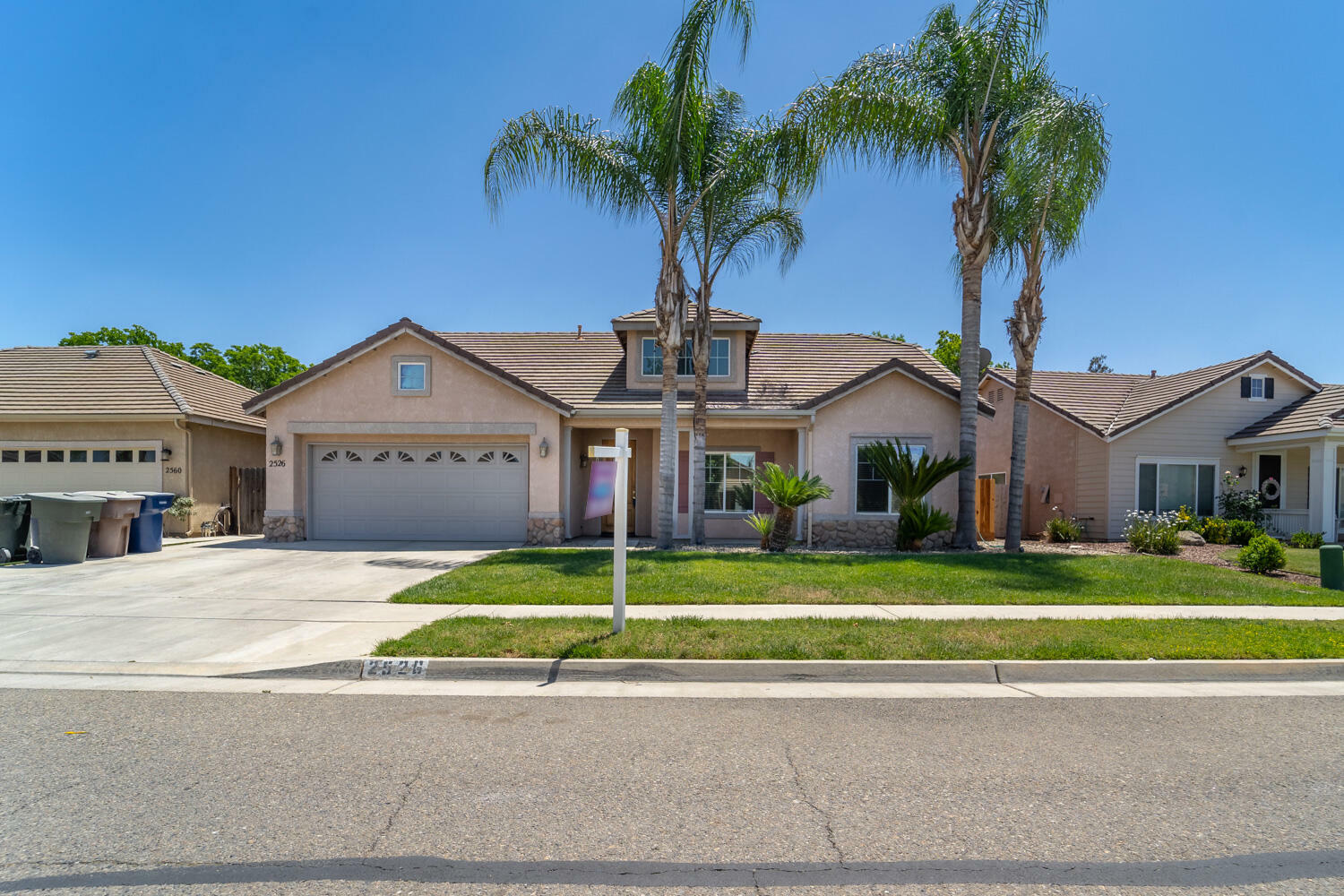 2526 Almaden Street  Tulare CA 93274 photo