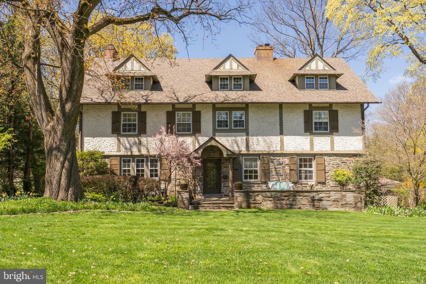 Property Photo: 122 Valley Road PA 19003