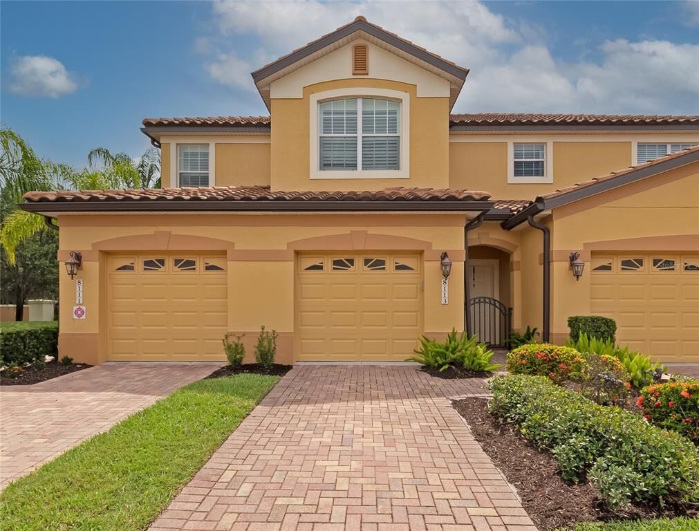 Property Photo: 8113 Miramar Way 201 FL 34202