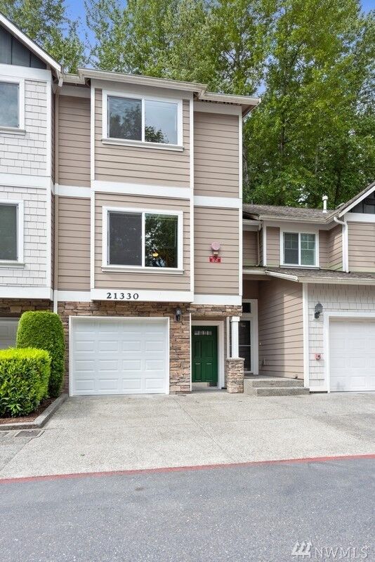 Property Photo:  21330 11th Dr SE  WA 98021 
