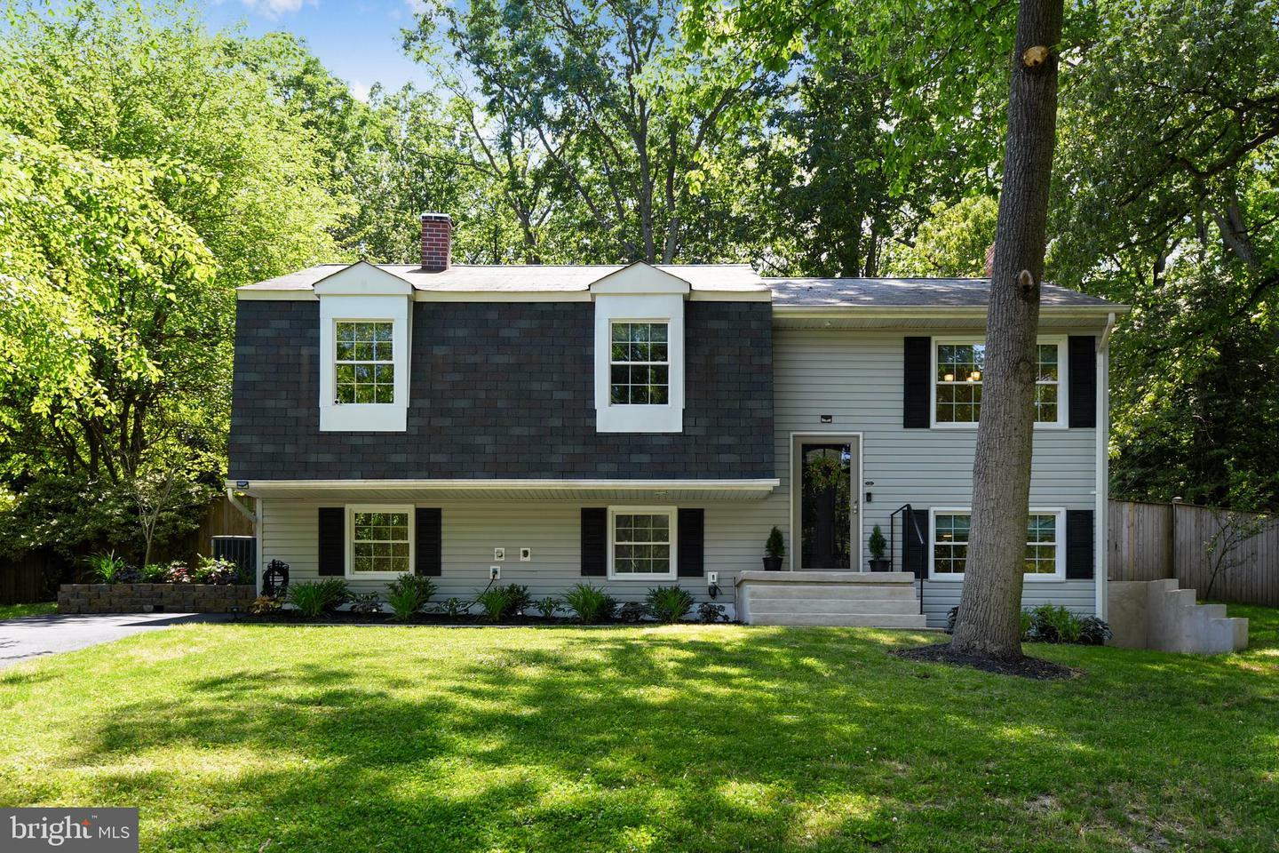 Property Photo:  825 Valley Drive  MD 21032 