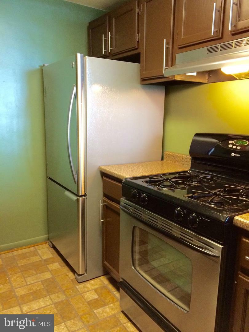 Property Photo:  4600 Duke Street 1211  VA 22304 